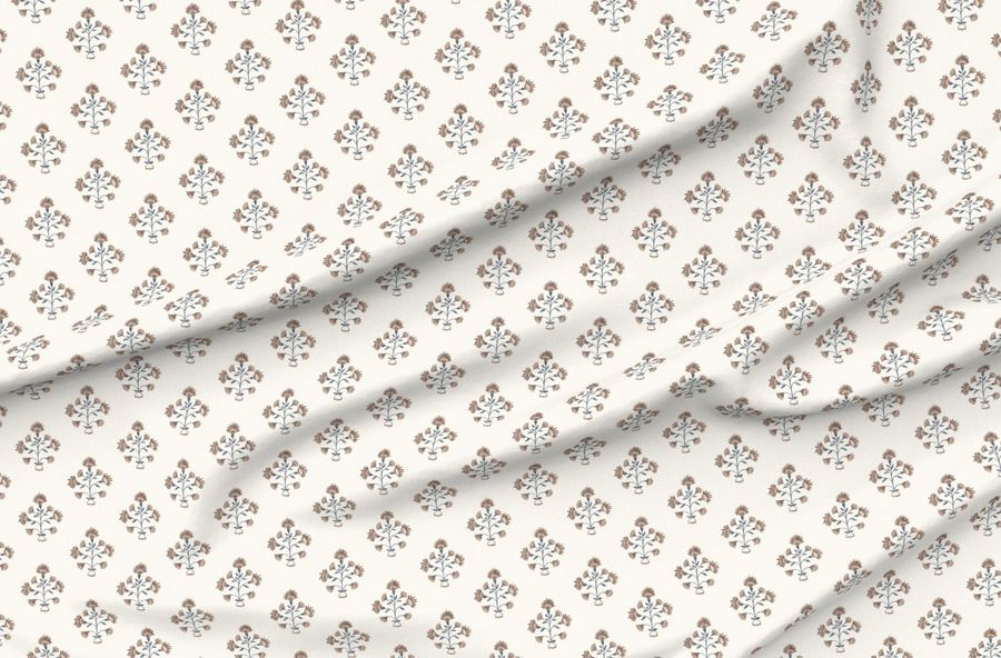 Smaller Rust Brown And Blue On Cream Annie