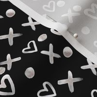 Hearts and dots black