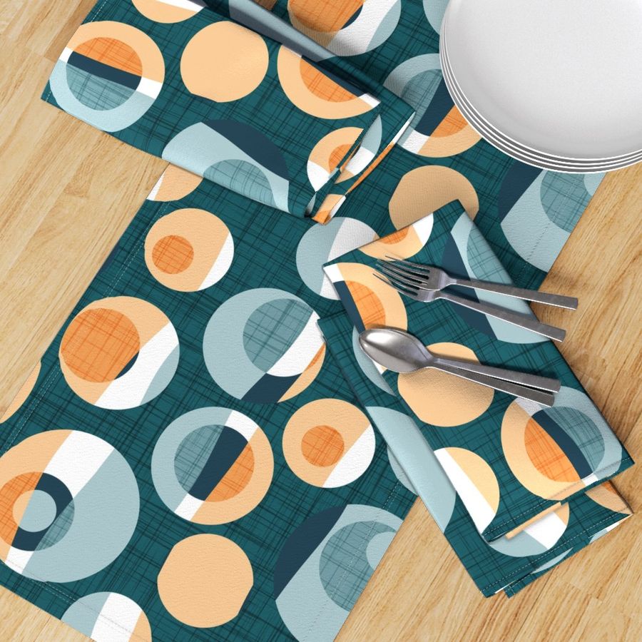 HOME_GOOD_TABLE_RUNNER