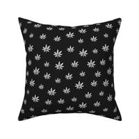 #20 Cannabis leaves