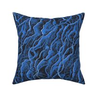 Manta_Ray_in_Tide_Waves_Julia_Khoroshikh_2020_22_x_29cm_PATTERNULTRAMARINE