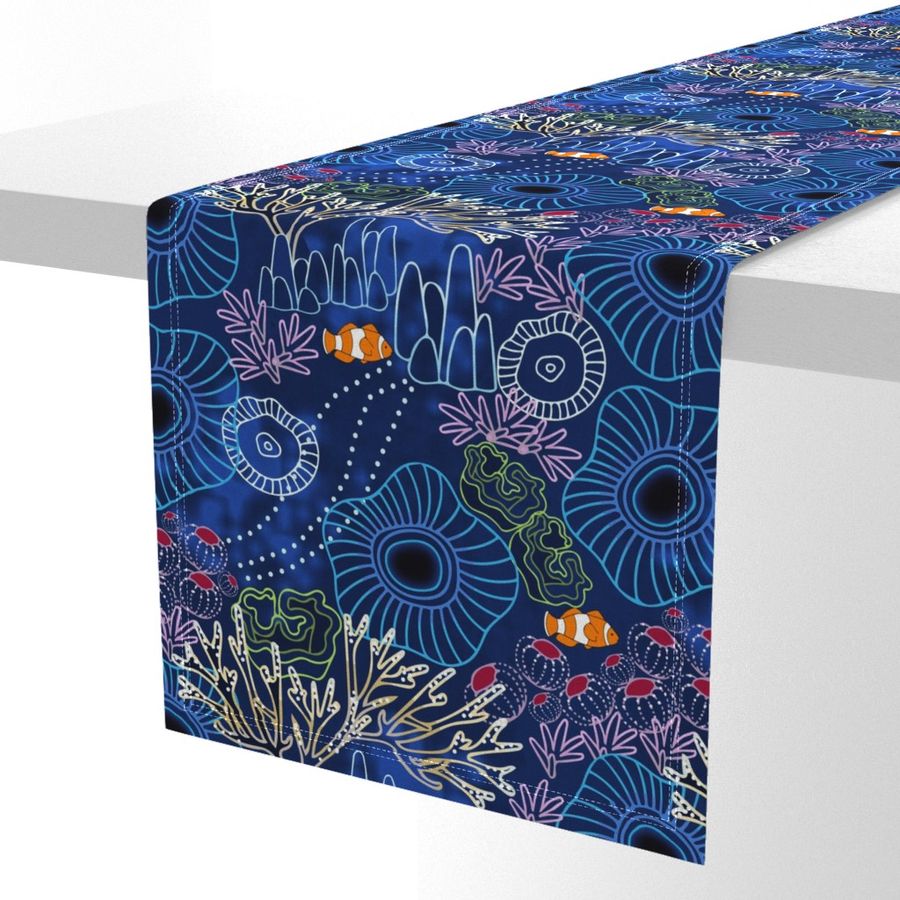 HOME_GOOD_TABLE_RUNNER