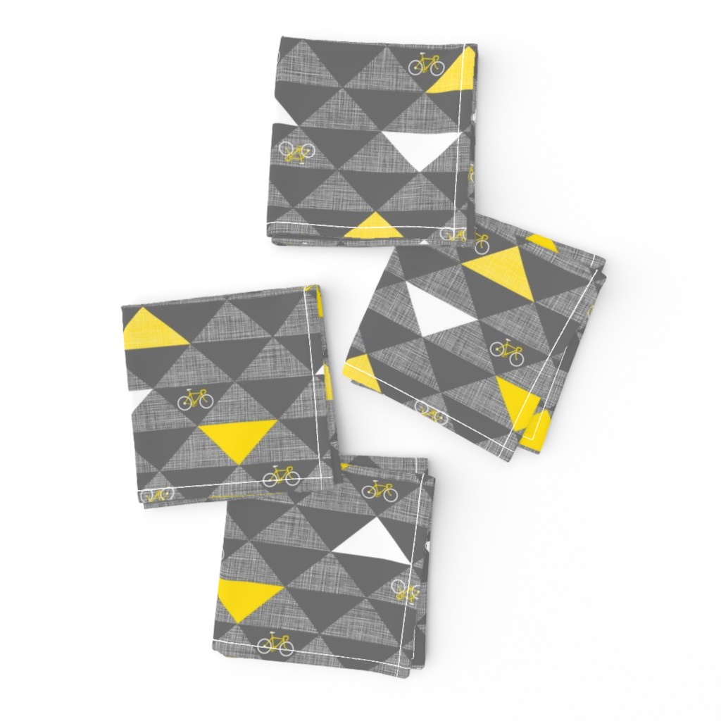 Le Tour Triangles Grey