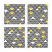 Le Tour Triangles Grey