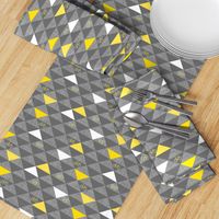 Le Tour Triangles Grey