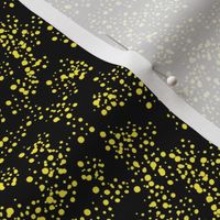 Scatter Black and Yellow