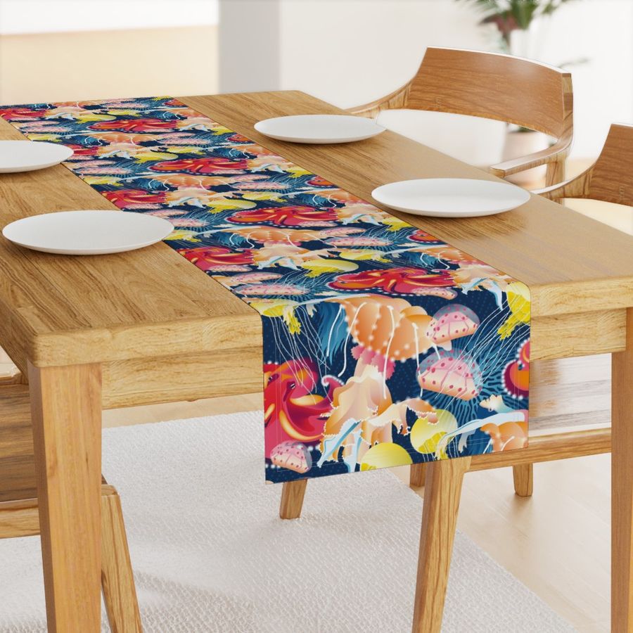 HOME_GOOD_TABLE_RUNNER