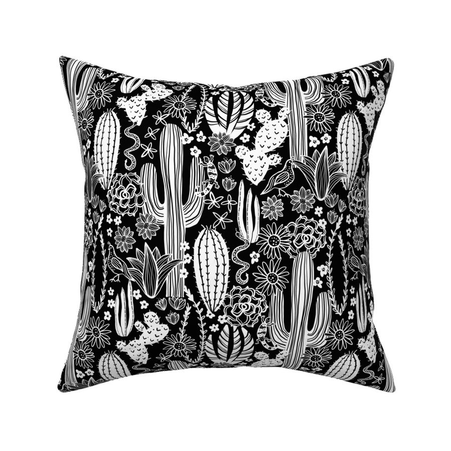 HOME_GOOD_SQUARE_THROW_PILLOW