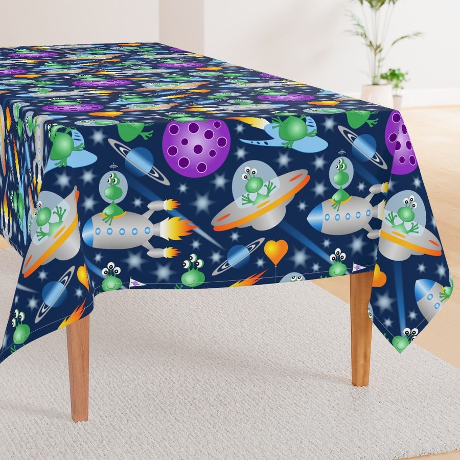 HOME_GOOD_RECTANGULAR_TABLE_CLOTH