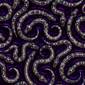 small SNAKE METALLIC effect ON PURPLE FLWRHT