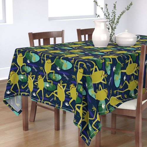 HOME_GOOD_RECTANGULAR_TABLE_CLOTH