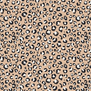 Medium // Vanilla Appleblossom leopard print