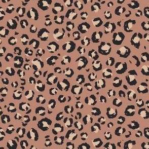 mini micro // Tan on warm chocolate leopard print 