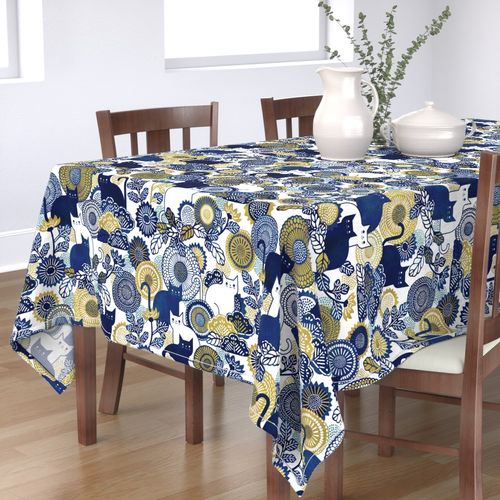 HOME_GOOD_RECTANGULAR_TABLE_CLOTH