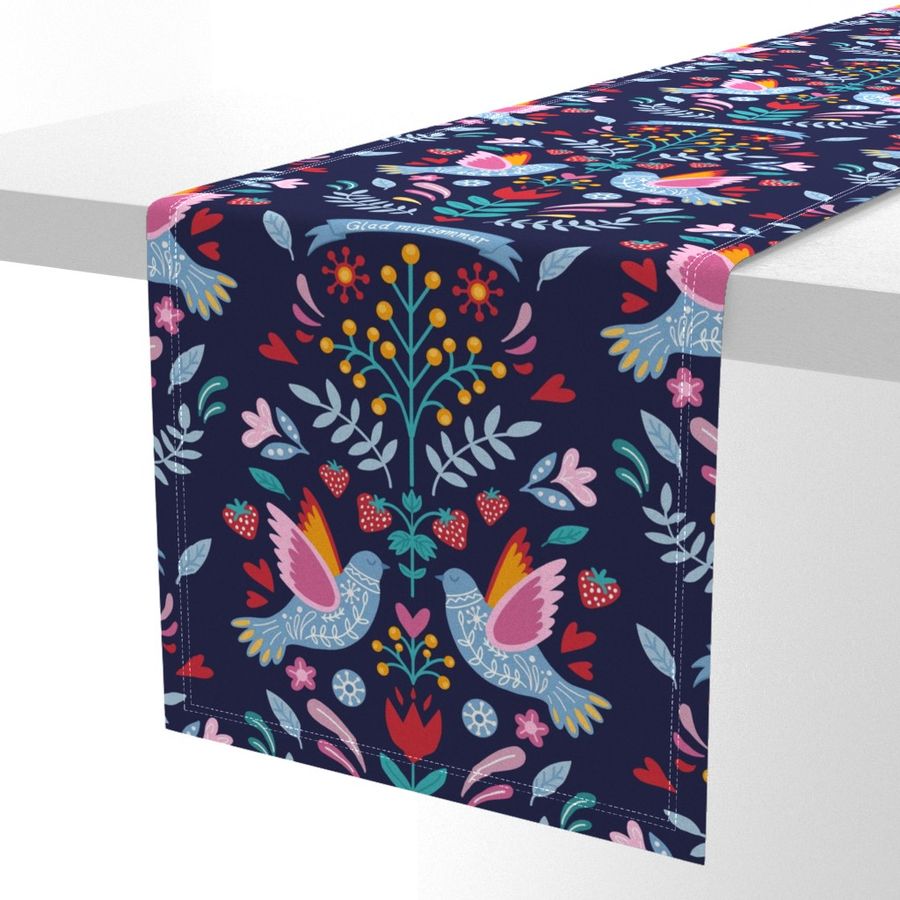 HOME_GOOD_TABLE_RUNNER