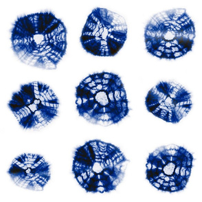 Shibori Kumo polka dots blue & white aligned 