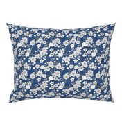 Retro english rose garden flowers and leaves boho blossom print nursery night navy blue white gray