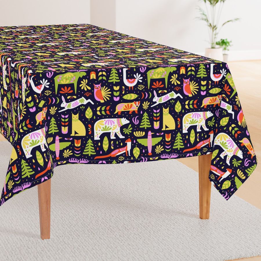 HOME_GOOD_RECTANGULAR_TABLE_CLOTH