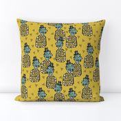 pineapple // geo geometric hand-drawn sweet golden yellow tropical hawaii exotic fruit fruits sweet summer