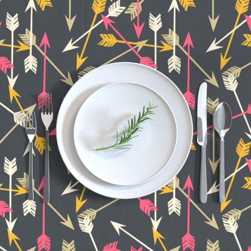 HOME_GOOD_RECTANGULAR_TABLE_CLOTH