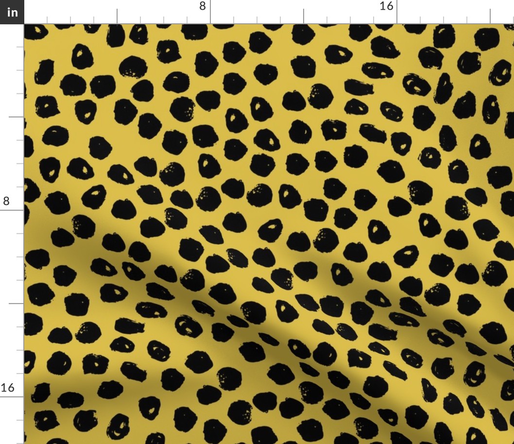 black and  yellow dots // black and yellow cheetah spots spot inky dots