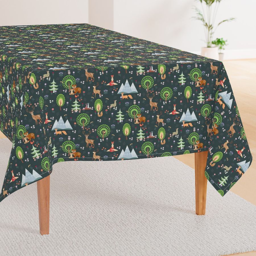 HOME_GOOD_RECTANGULAR_TABLE_CLOTH