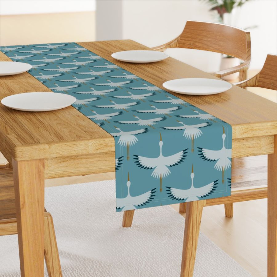 HOME_GOOD_TABLE_RUNNER