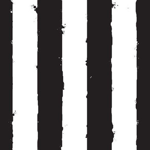 distress wide stripe black white