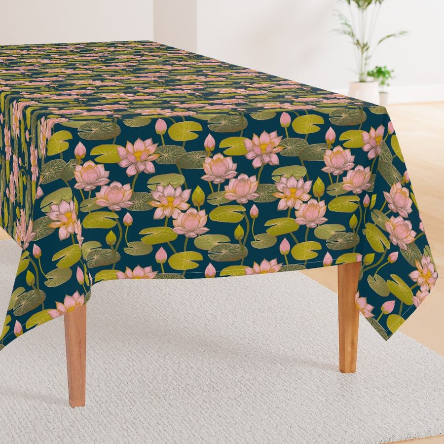 HOME_GOOD_RECTANGULAR_TABLE_CLOTH