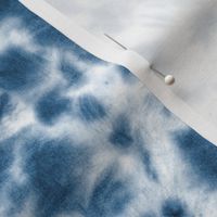 Tie dye shibori indigo blue navy seamless pattern