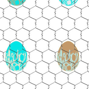 chickenwire with eggs