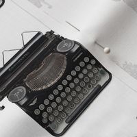Vintage typewriter print