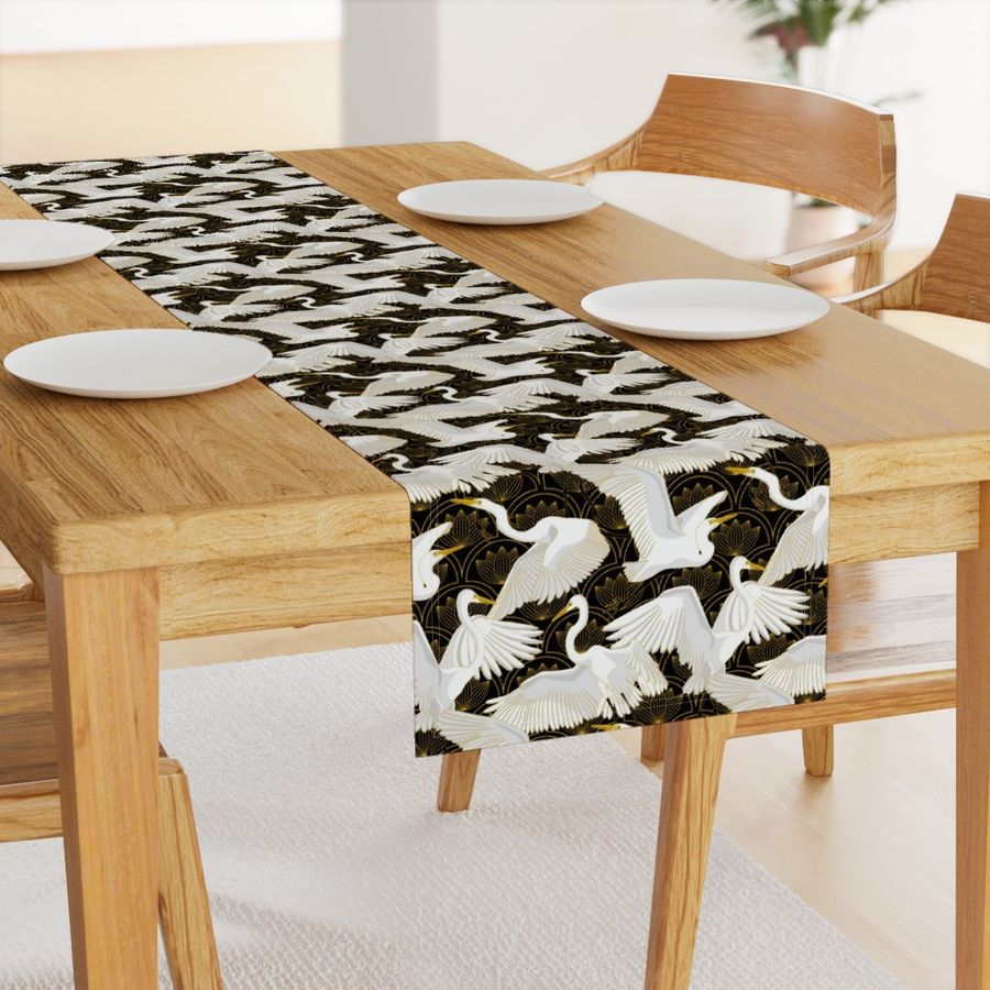 HOME_GOOD_TABLE_RUNNER