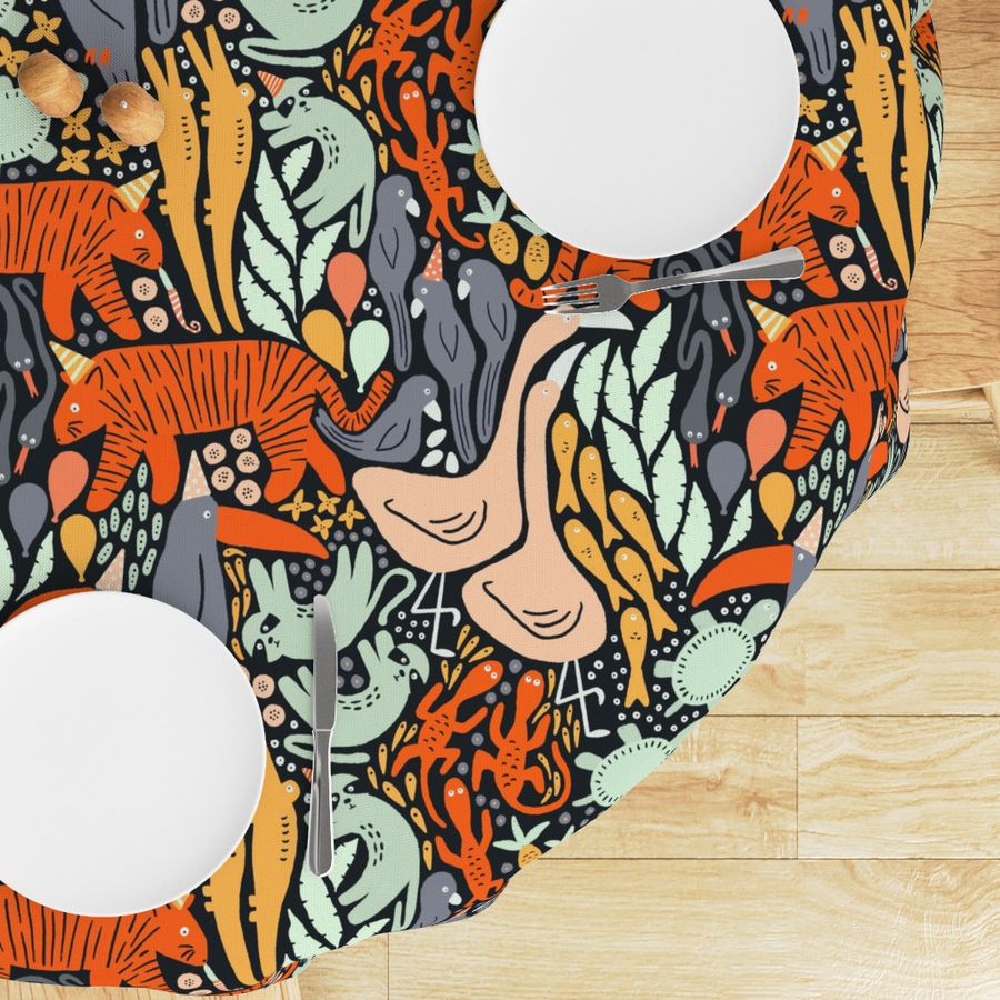 HOME_GOOD_ROUND_TABLE_CLOTH