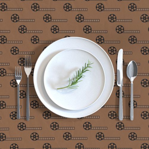 HOME_GOOD_RECTANGULAR_TABLE_CLOTH