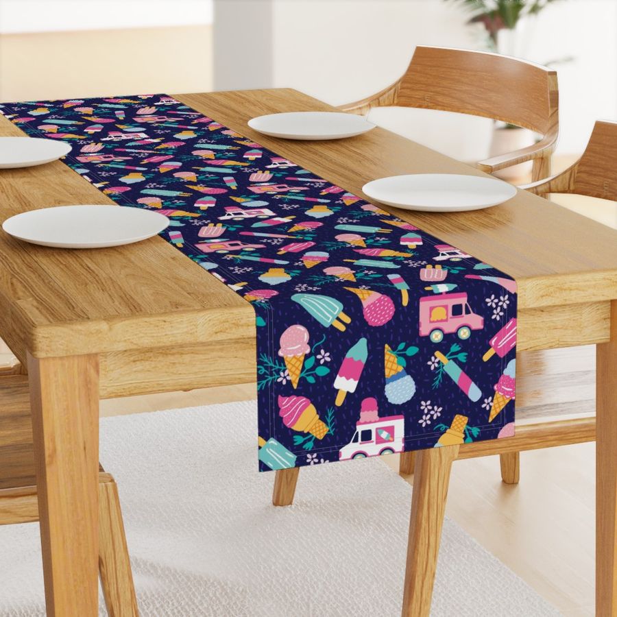 HOME_GOOD_TABLE_RUNNER