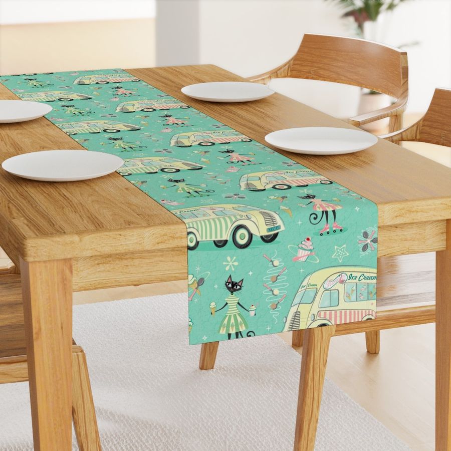 HOME_GOOD_TABLE_RUNNER