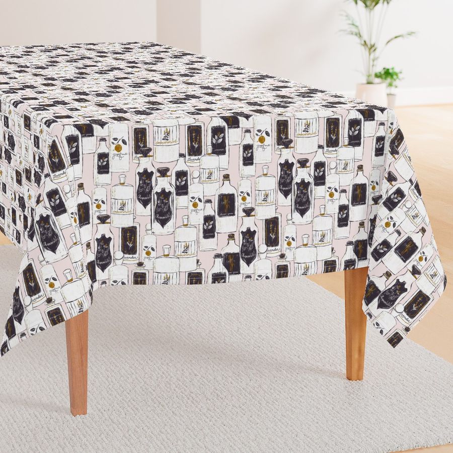 HOME_GOOD_RECTANGULAR_TABLE_CLOTH