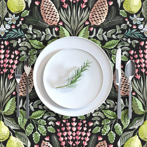 HOME_GOOD_RECTANGULAR_TABLE_CLOTH