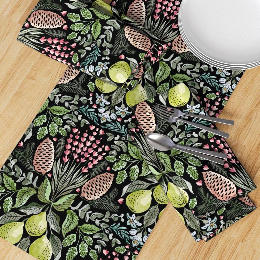 HOME_GOOD_TABLE_RUNNER