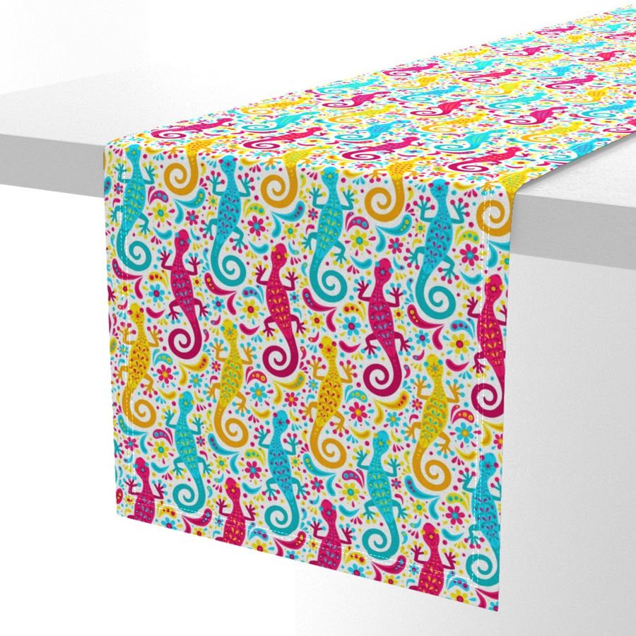 HOME_GOOD_TABLE_RUNNER