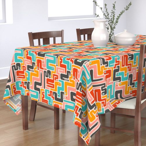 HOME_GOOD_RECTANGULAR_TABLE_CLOTH