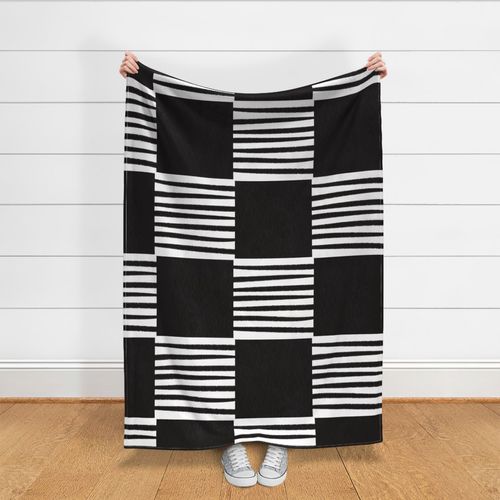 HOME_GOOD_THROW_BLANKET