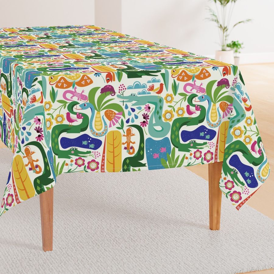 HOME_GOOD_RECTANGULAR_TABLE_CLOTH