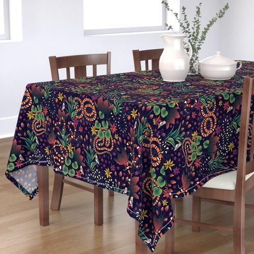 HOME_GOOD_RECTANGULAR_TABLE_CLOTH