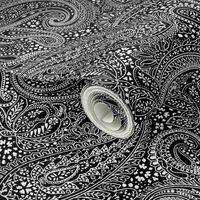 Large Paisley Positivity black white