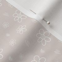 Vintage Daisies on Dusty Pink