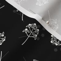 Berry Blossom Toss: Black & Cream Botanical