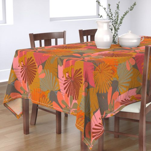 HOME_GOOD_RECTANGULAR_TABLE_CLOTH