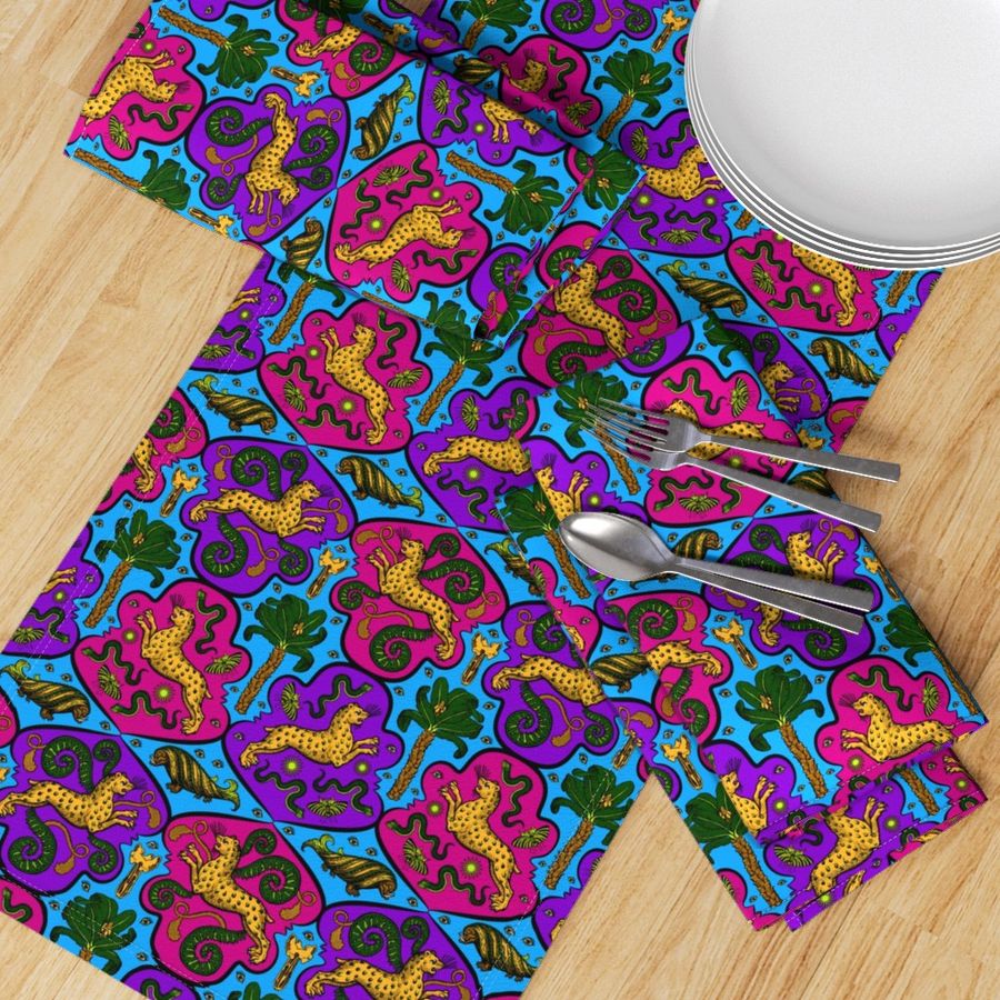 HOME_GOOD_TABLE_RUNNER